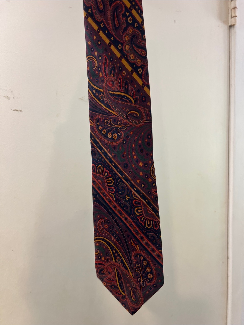 Gianfranco Ferré Burgundy and Navy Paisley Silk Tie